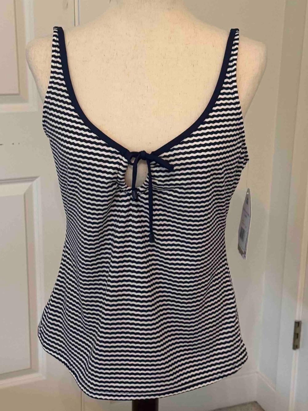 NWT Beach House Yacht Club Stripe Keyhole V-Neck Tankini Swim (TOP ONLY) Sz 14